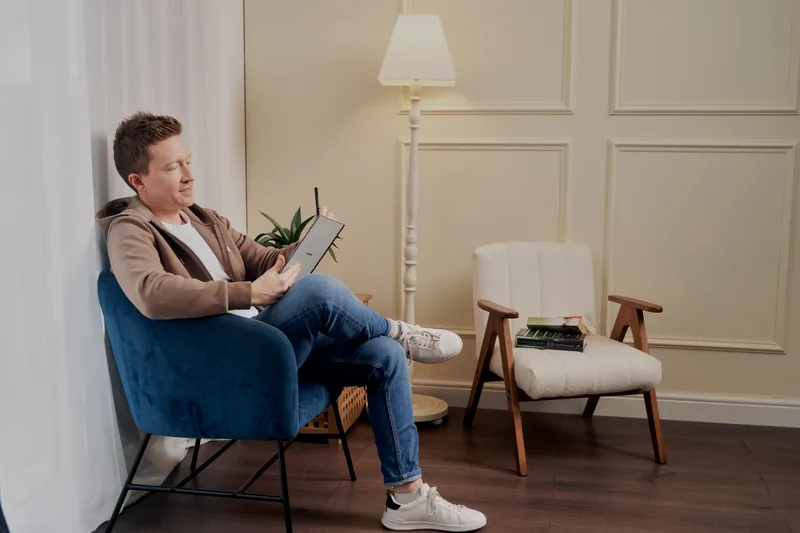 Olly Richards, business coach for online education entrepreneurs, in conversation